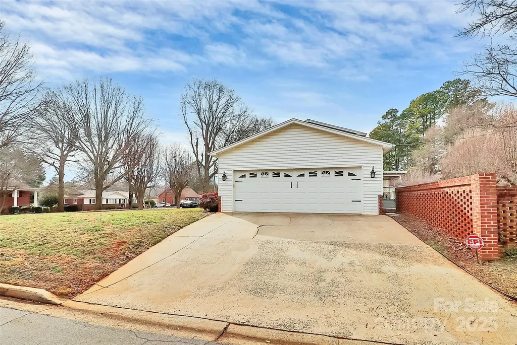 2468 Shaw Avenue Gastonia NC 28054