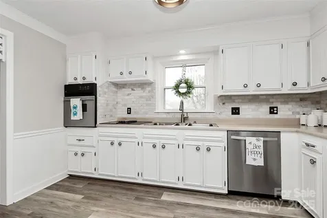 2468 Shaw Avenue Gastonia NC 28054