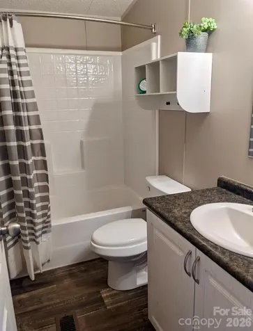 2828 E Pine Street Mount Airy NC 27030