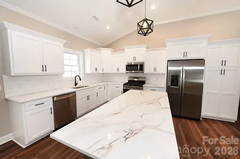 4932 Southview Drive Hickory NC 28602