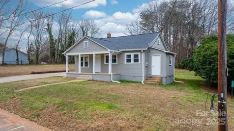 1529 4th Street NE Hickory NC 28601