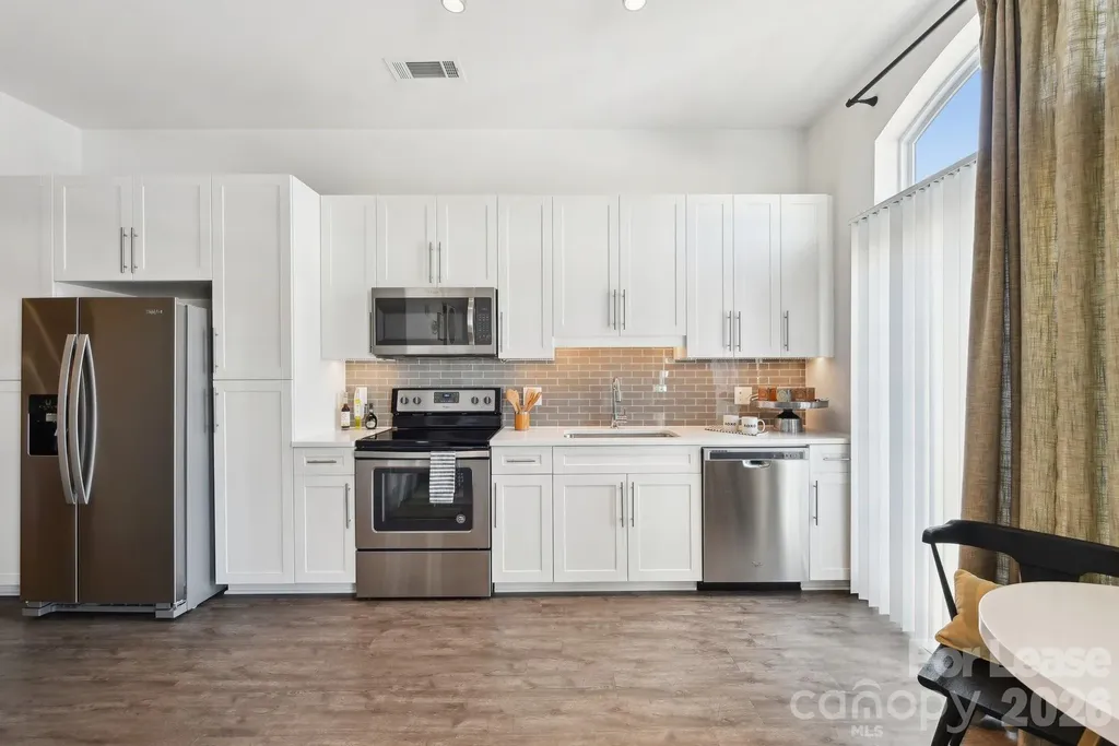 905 Kenilworth Avenue Charlotte NC 28204