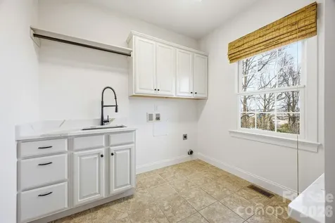 38 Sweetwater Oaks Drive Fletcher NC 28732