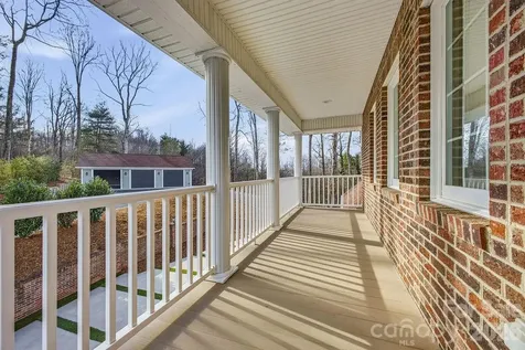 38 Sweetwater Oaks Drive Fletcher NC 28732