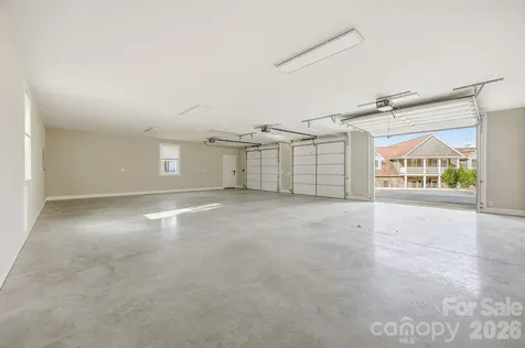 38 Sweetwater Oaks Drive Fletcher NC 28732