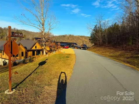 2 River Run Asheville NC 28804