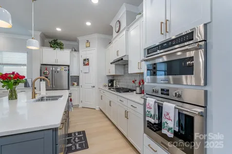 1038 Idyllic Lane Waxhaw NC 28173