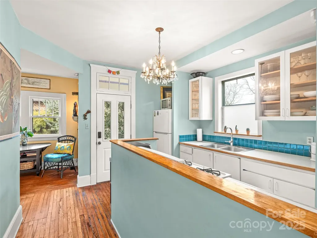 12 Bearden Avenue Asheville NC 28801