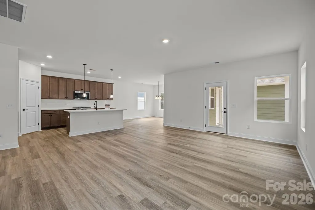 4004 Grommet Court Matthews NC 28105