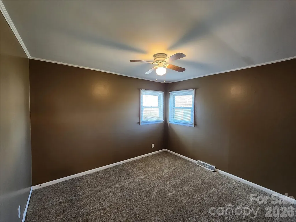 31 Stanley Street Candler NC 28715