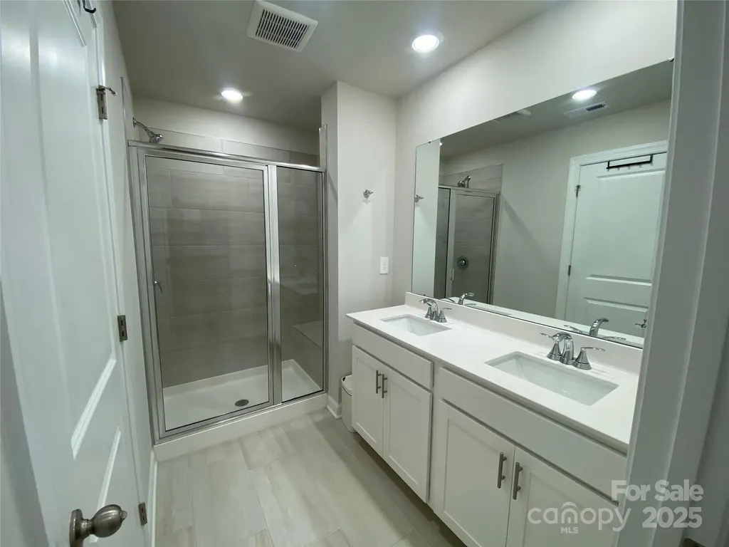 6110 Starview Terrace Charlotte NC 28216