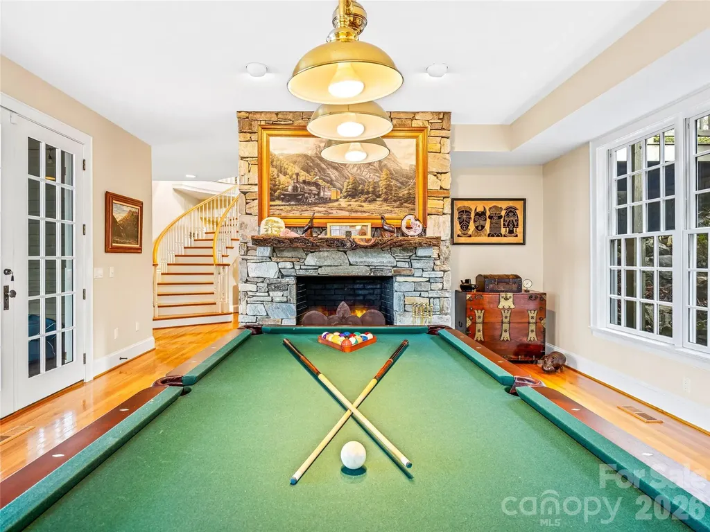 35 Peach Knob Drive Asheville NC 28804