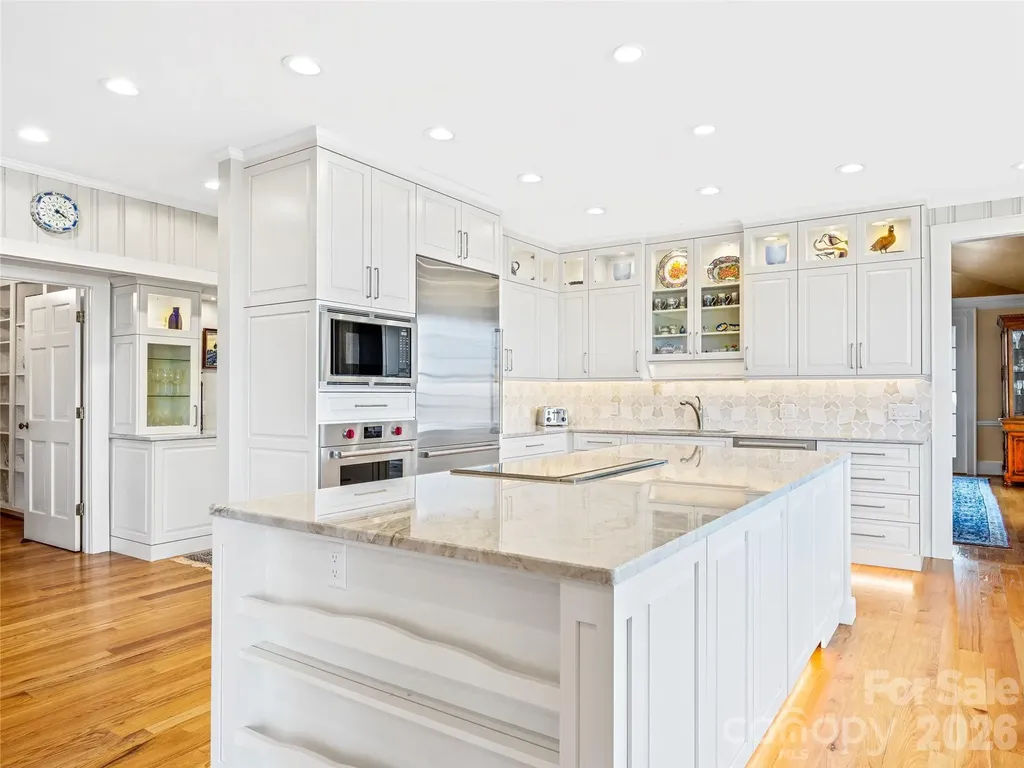 35 Peach Knob Drive Asheville NC 28804