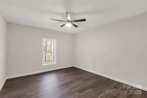 1489 Paraham Road S York SC 29745