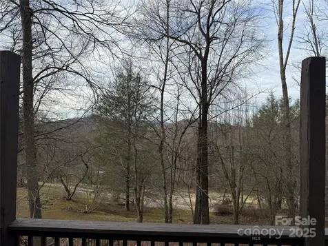 55 Twin Oaks Lane Spruce Pine NC 28777