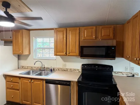 55 Twin Oaks Lane Spruce Pine NC 28777