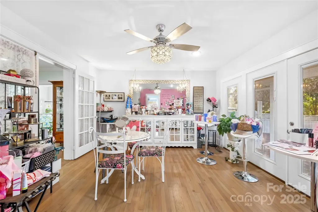 209 W 3rd Avenue Gastonia NC 28052