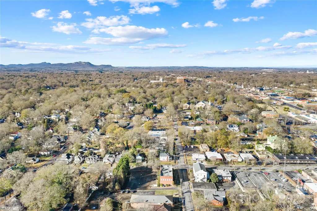209 W 3rd Avenue Gastonia NC 28052