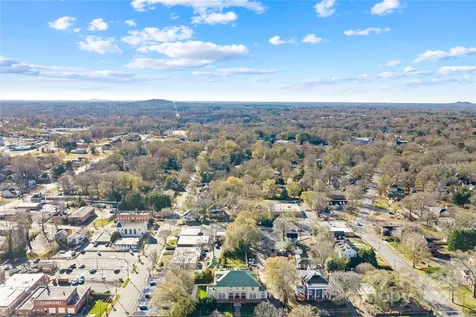 209 W 3rd Avenue Gastonia NC 28052