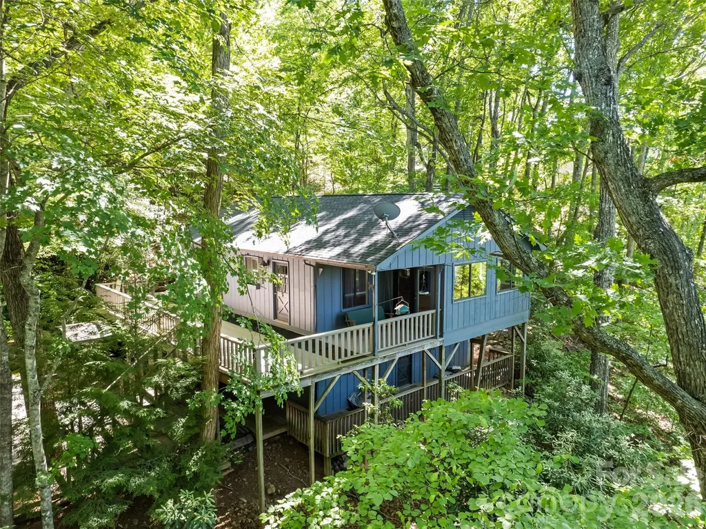 1392 Mount Chalet Road Canton NC 28716