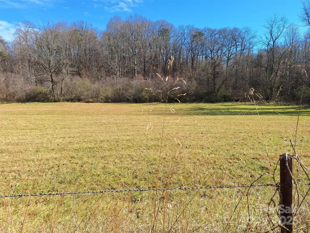 40 Georges Branch Road Candler NC 28715