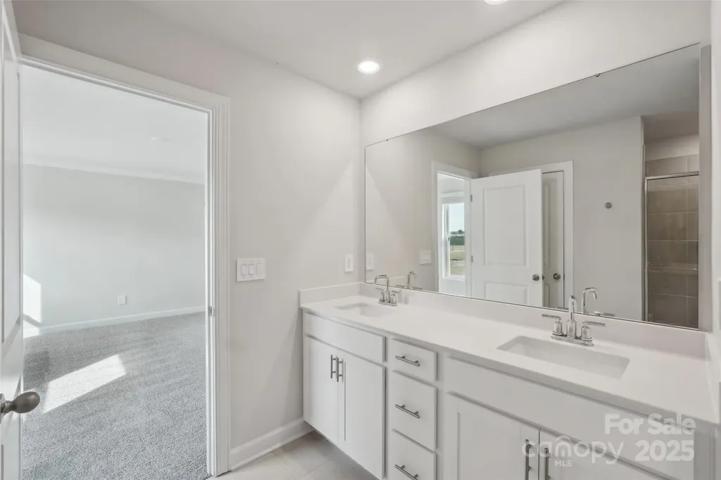 1437 Wildflower Street Newton NC 28658
