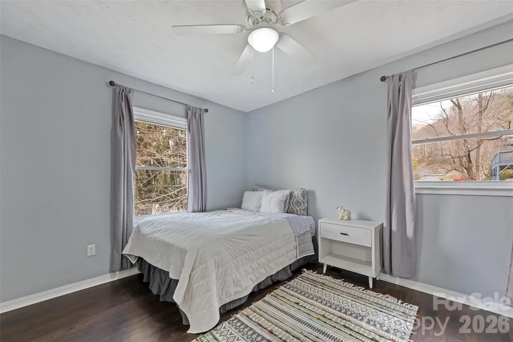 144 Pinehaven Drive Clyde NC 28721
