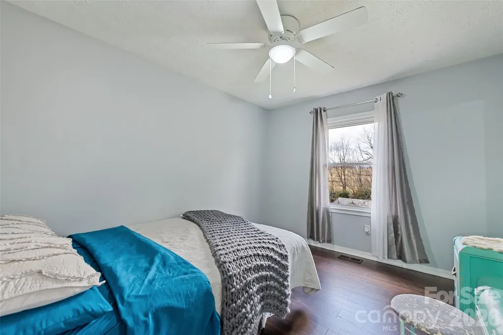 144 Pinehaven Drive Clyde NC 28721