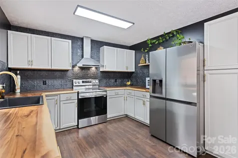 144 Pinehaven Drive Clyde NC 28721