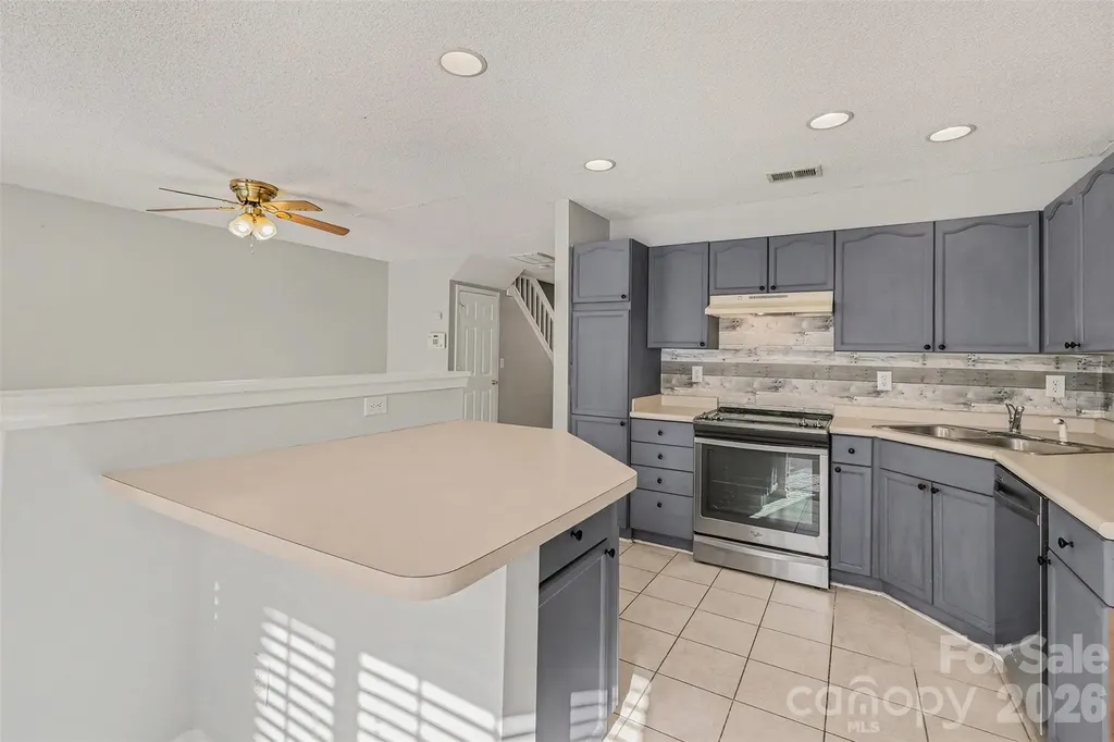 4557 Antelope Lane Charlotte NC 28269
