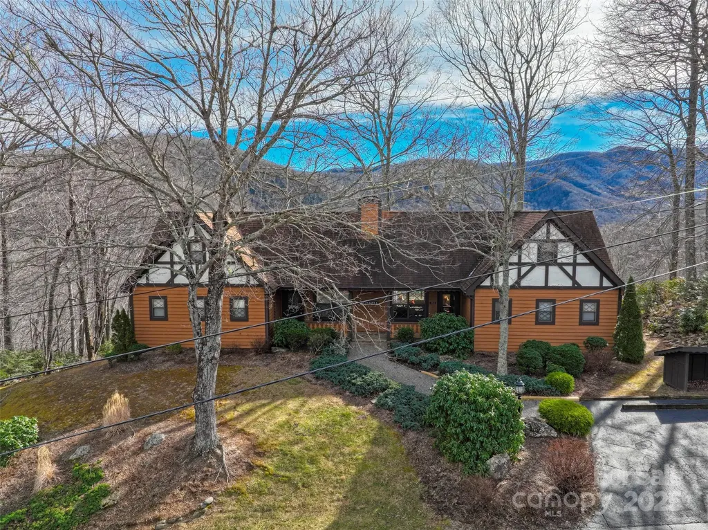 383 Overlook Drive Burnsville NC 28714