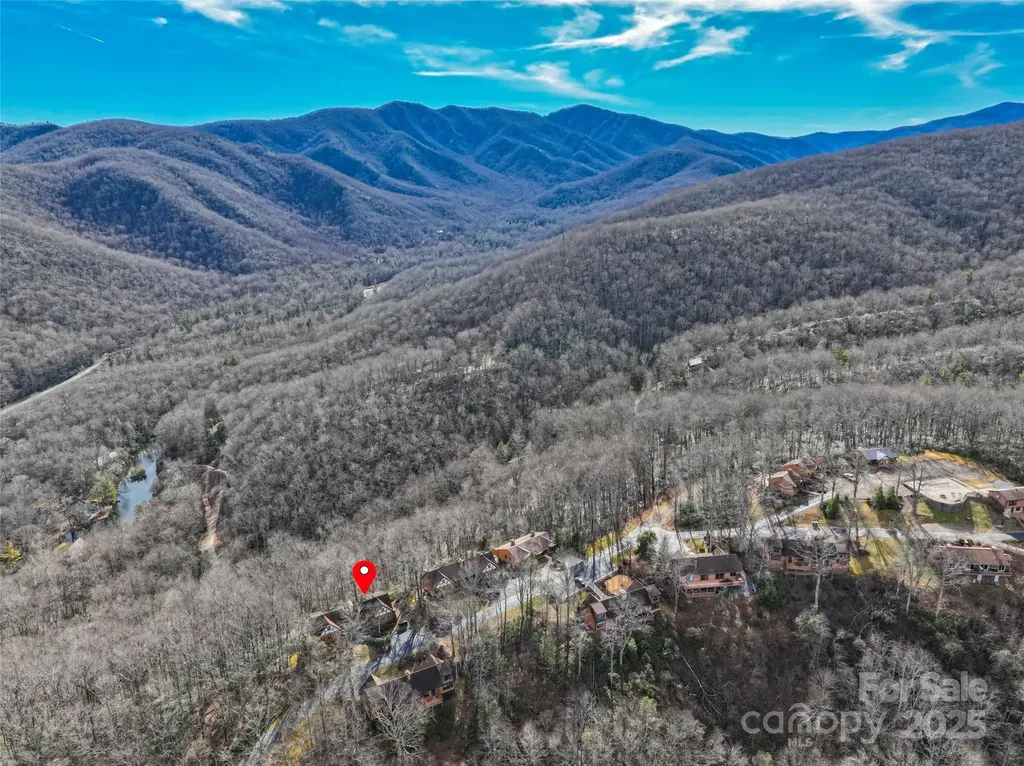 383 Overlook Drive Burnsville NC 28714