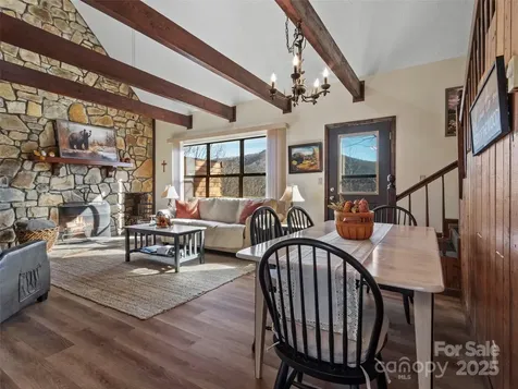 383 Overlook Drive Burnsville NC 28714