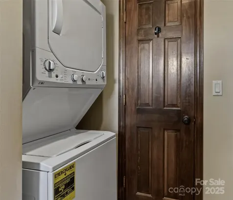 383 Overlook Drive Burnsville NC 28714