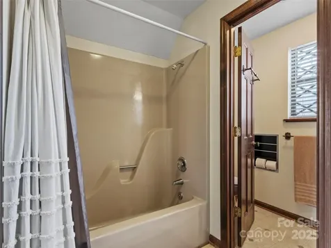 383 Overlook Drive Burnsville NC 28714