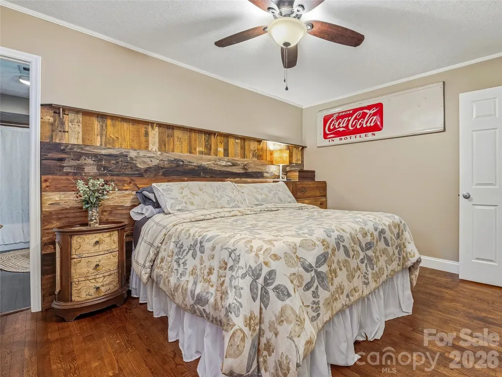 416 S Cherokee Avenue Black Mountain NC 28711