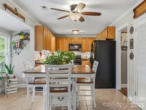 416 S Cherokee Avenue Black Mountain NC 28711