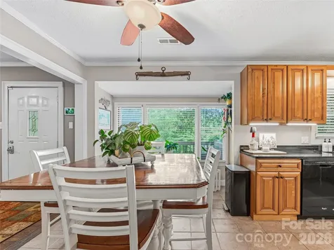 416 S Cherokee Avenue Black Mountain NC 28711