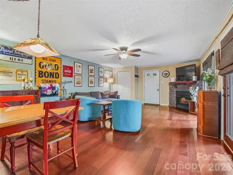 416 S Cherokee Avenue Black Mountain NC 28711