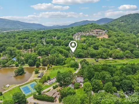 416 S Cherokee Avenue Black Mountain NC 28711