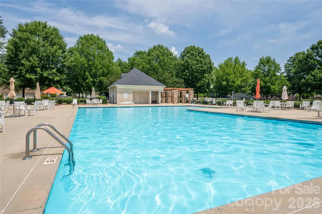 2643 Swamp Chestnut Oak Drive Gastonia NC 28056