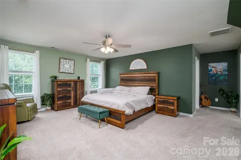 2643 Swamp Chestnut Oak Drive Gastonia NC 28056