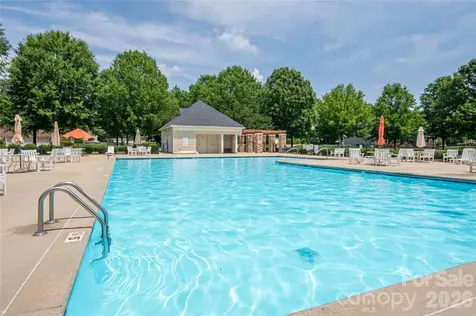 2643 Swamp Chestnut Oak Drive Gastonia NC 28056