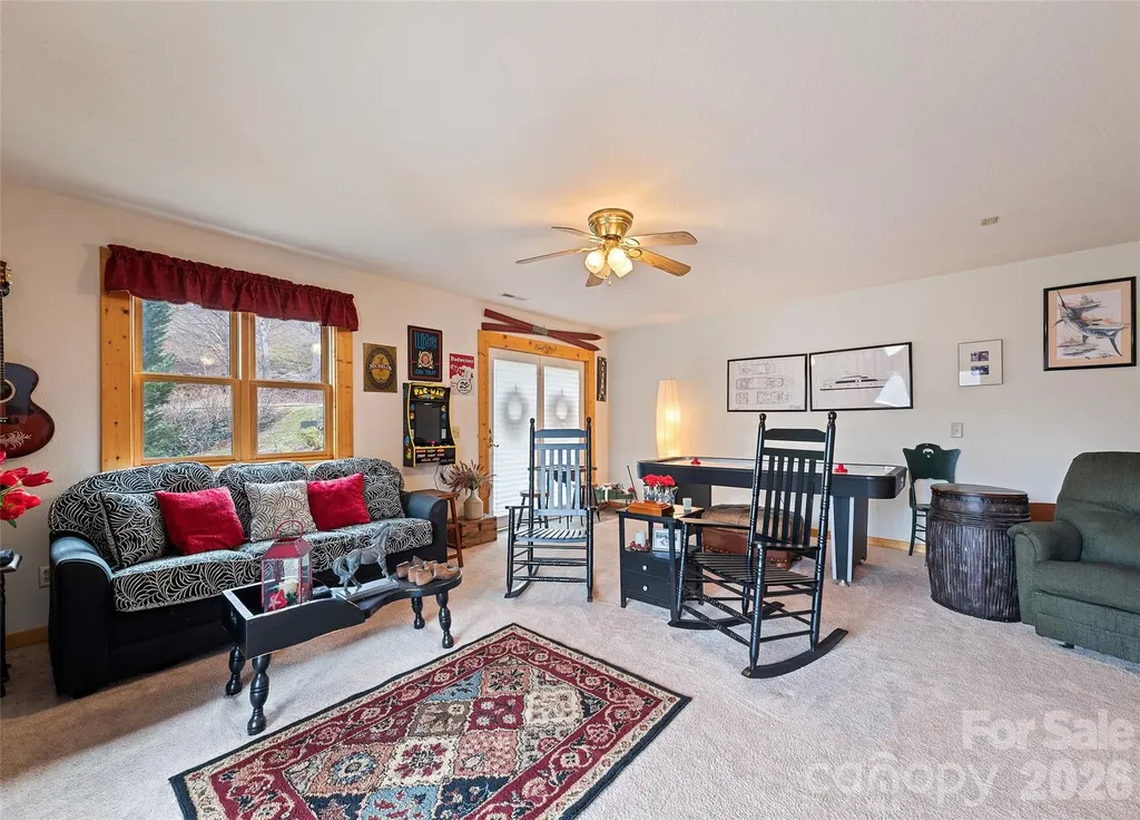 16 Hiawatha Drive Maggie Valley NC 28751