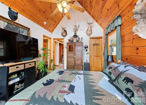16 Hiawatha Drive Maggie Valley NC 28751