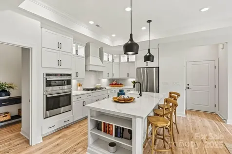 4180 Creek Bridge Circle Charlotte NC 28213
