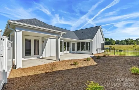 4180 Creek Bridge Circle Charlotte NC 28213
