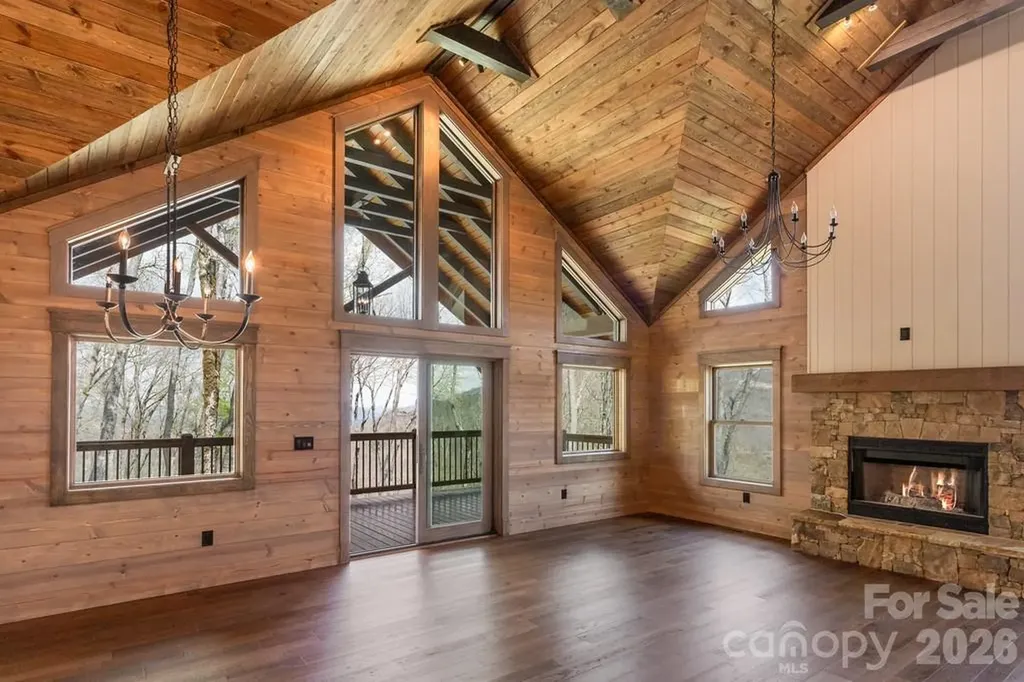 102 Iga Trail Maggie Valley NC 28751