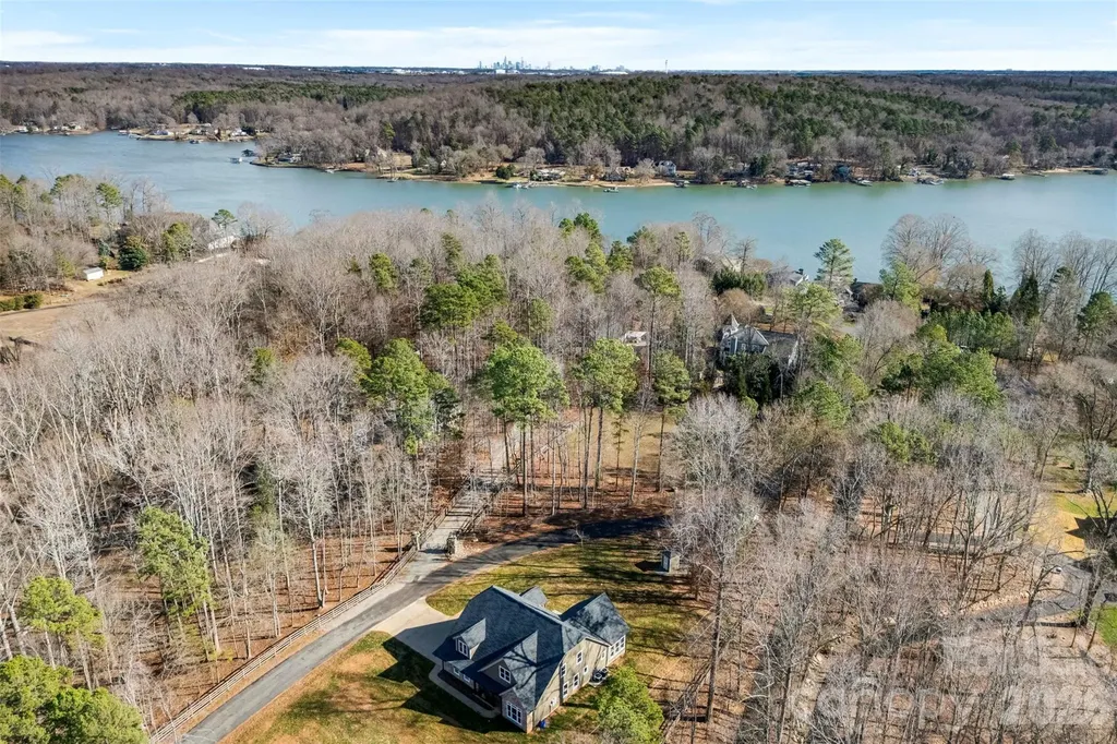 516 Lands End Trail Belmont NC 28012