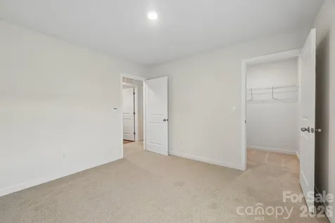 1414 Mammoth Road Hickory NC 28602